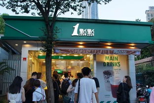 10个购物中心新晋饮品 排队王 年轻人排队2小时也要买
